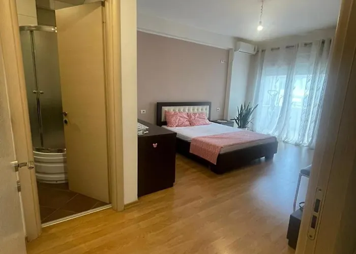 Abella Tirana Kashari